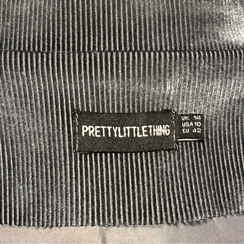 Prettylittlething Silver Cropped Jacket - image 6